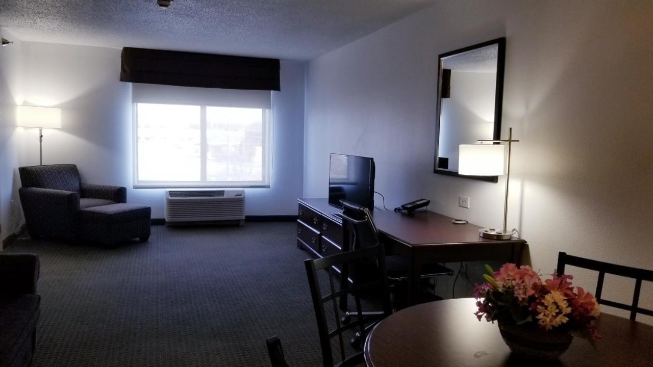 Wingate By Wyndham Airport - Rockville Road Indianapolis Exterior foto