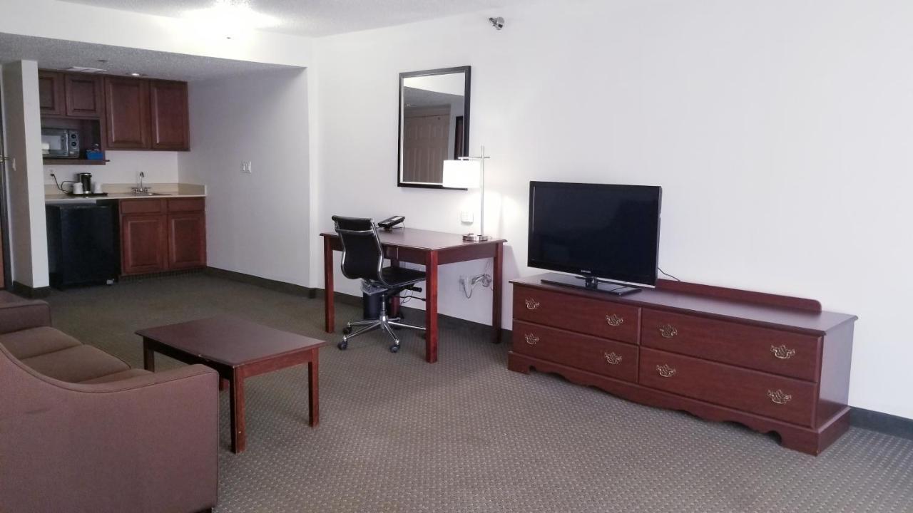 Wingate By Wyndham Airport - Rockville Road Indianapolis Exterior foto